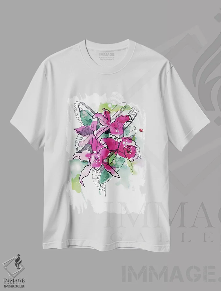 تیشرت سفید طرح دار ارکیده های سرخابی، دکور معاصر اثر کایِنا بلانکا | immage.ir