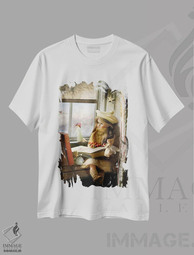 تیشرت سفید طرح دار وقتی رابین سر می زند، هنر دیجیتال اثر شارلوت بیرد | فروشگاه ایماژ