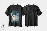 تیشرت مشکی طرح دار فرشتهٔ رؤیاها و آرزوها، هنر دیجیتال اثر شارلوت بیرد | immage.ir