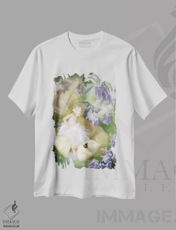 تیشرت سفید طرح دار آواز گل های ناقوسی آبی، هنر دیجیتال اثر شارلوت بیرد | immage.ir