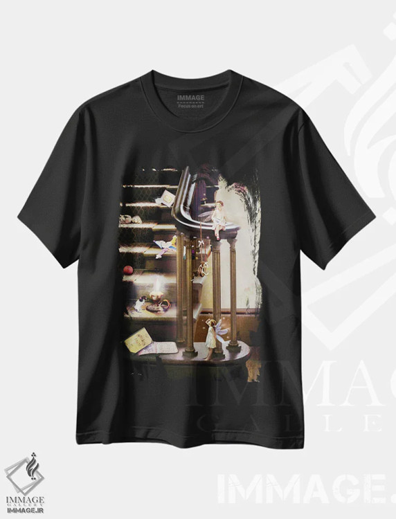 تیشرت مشکی طرح دار پس از نیمه شب، هنر دیجیتال اثر شارلوت بیرد | immage.ir