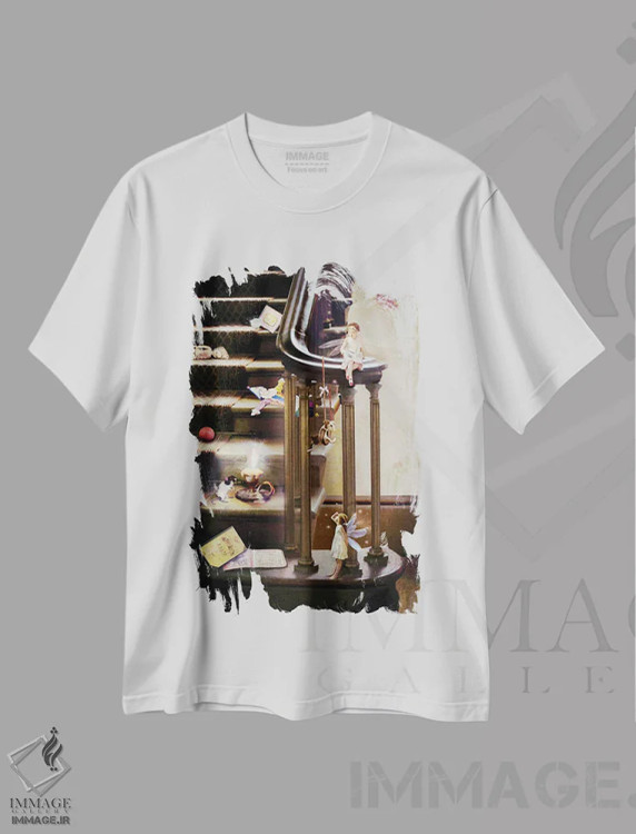 تیشرت سفید طرح دار پس از نیمه شب، هنر دیجیتال اثر شارلوت بیرد | فروشگاه ایماژ