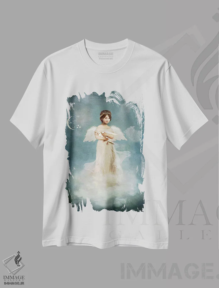 تیشرت سفید طرح دار فرشتهٔ عشق حقیقی، هنر دیجیتال اثر شارلوت بیرد | فروشگاه ایماژ