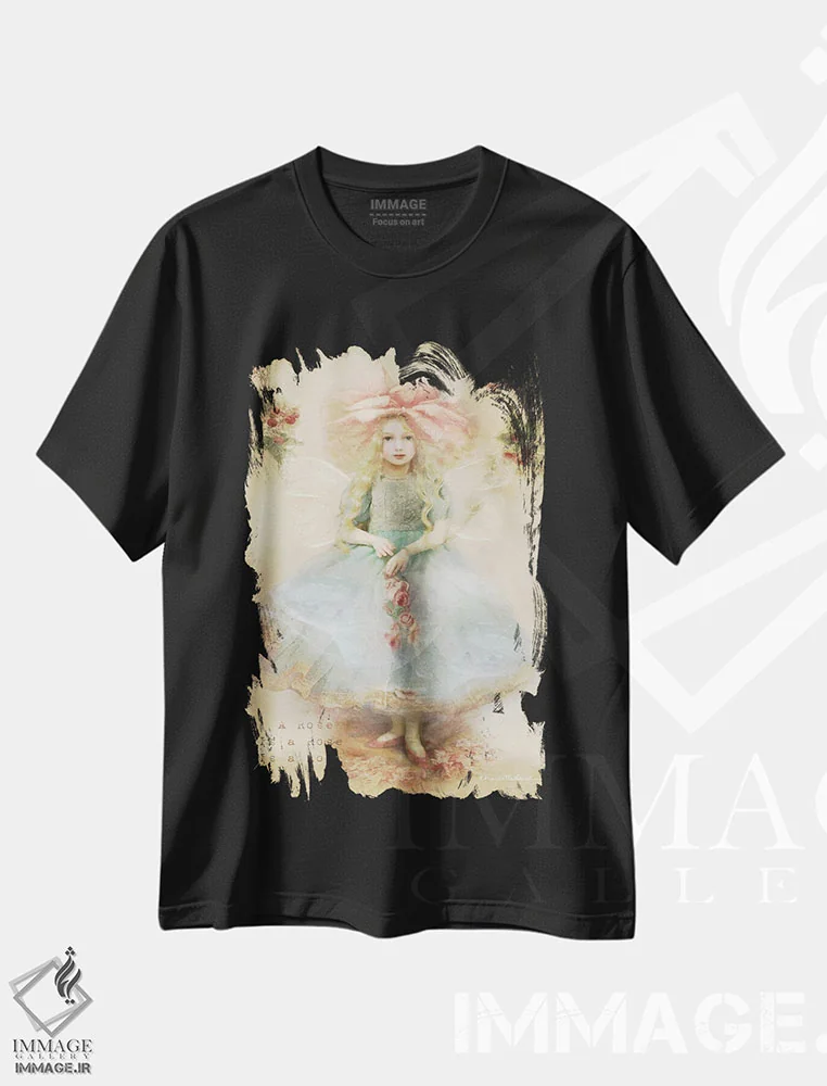 تیشرت مشکی طرح دار پری گلبرگ رز، هنر دیجیتال اثر شارلوت بیرد | immage.ir