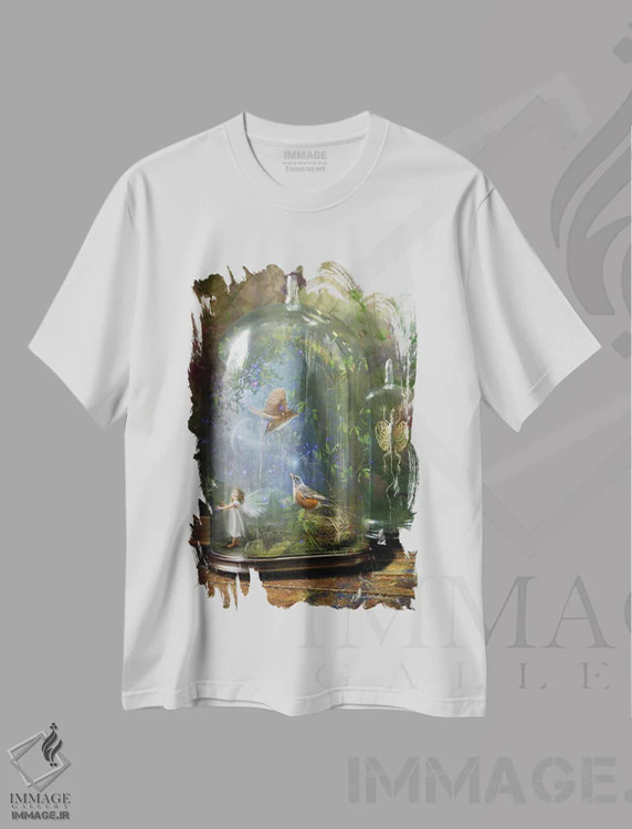 تیشرت سفید طرح دار اشیاء کنجکاوی برانگیز، هنر دیجیتال اثر شارلوت بیرد | immage.ir