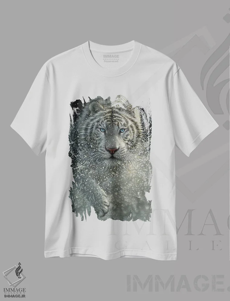 تیشرت سفید طرح دار ببر سفید، هنر فاخر معاصر اثر کالین بوگل | immage.ir