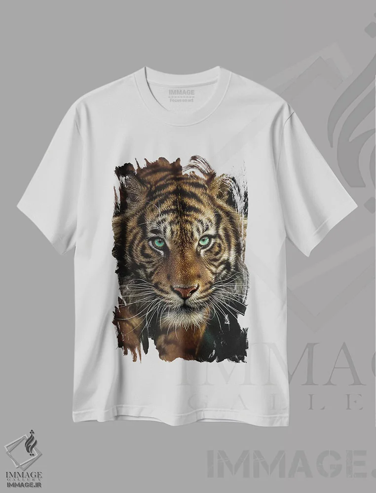 تیشرت سفید طرح دار چشم ببر، هنر فاخر معاصر اثر کالین بوگل | immage.ir