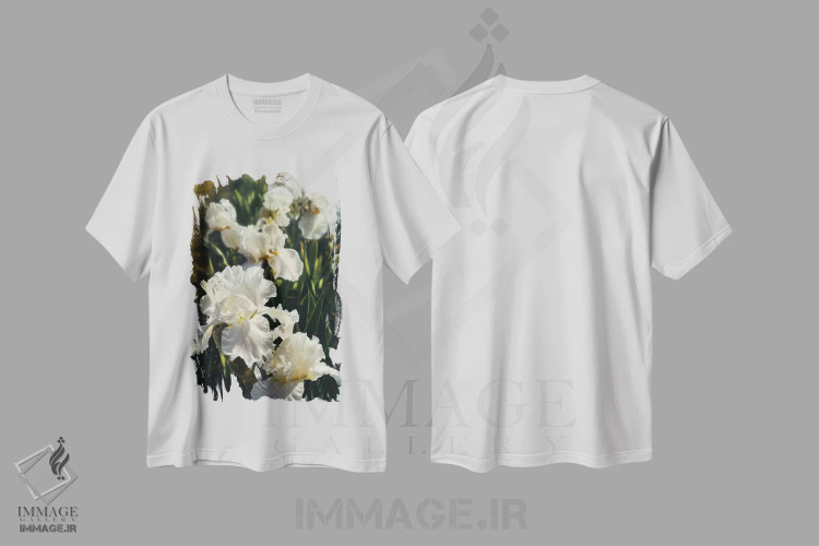 تیشرت سفید طرح دار باغ زنبق، هنر فاخر معاصر اثر کالین بوگل | immage.ir