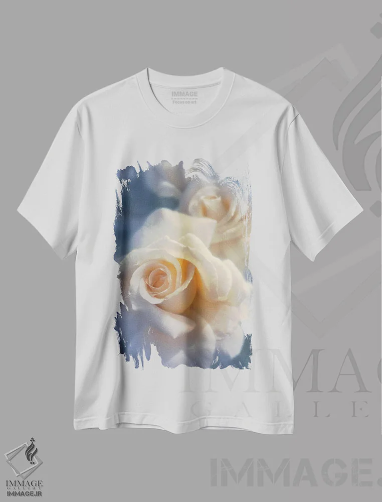 تیشرت سفید طرح دار رز سفید فراموش نشدنی، هنر فاخر معاصر اثر کالین بوگل | immage.ir