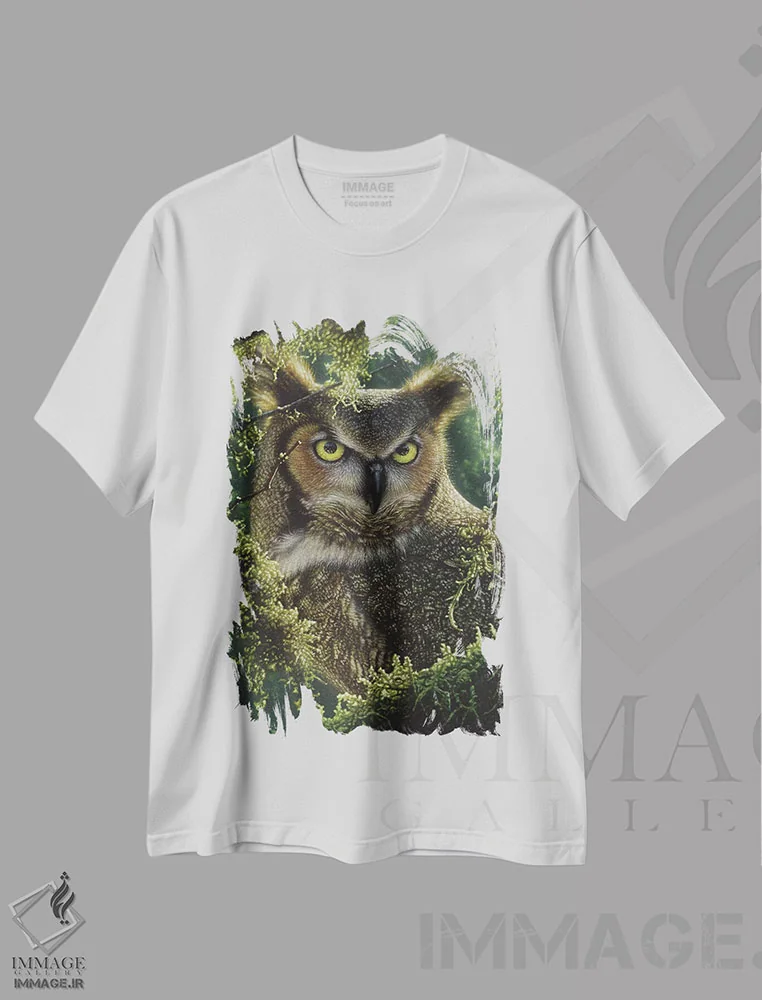 تیشرت سفید طرح دار تماشا و انتظار، هنر فاخر معاصر اثر کالین بوگل | immage.ir