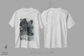 تیشرت سفید طرح دار گرگ سیاه در سفیدی، هنر فاخر اثر کالین بوگل | immage.ir