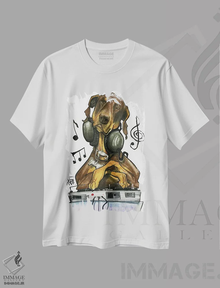 تیشرت سفید طرح دار دی جی دوبرمن اثر کاریکاتورهای سگ | immage.ir
