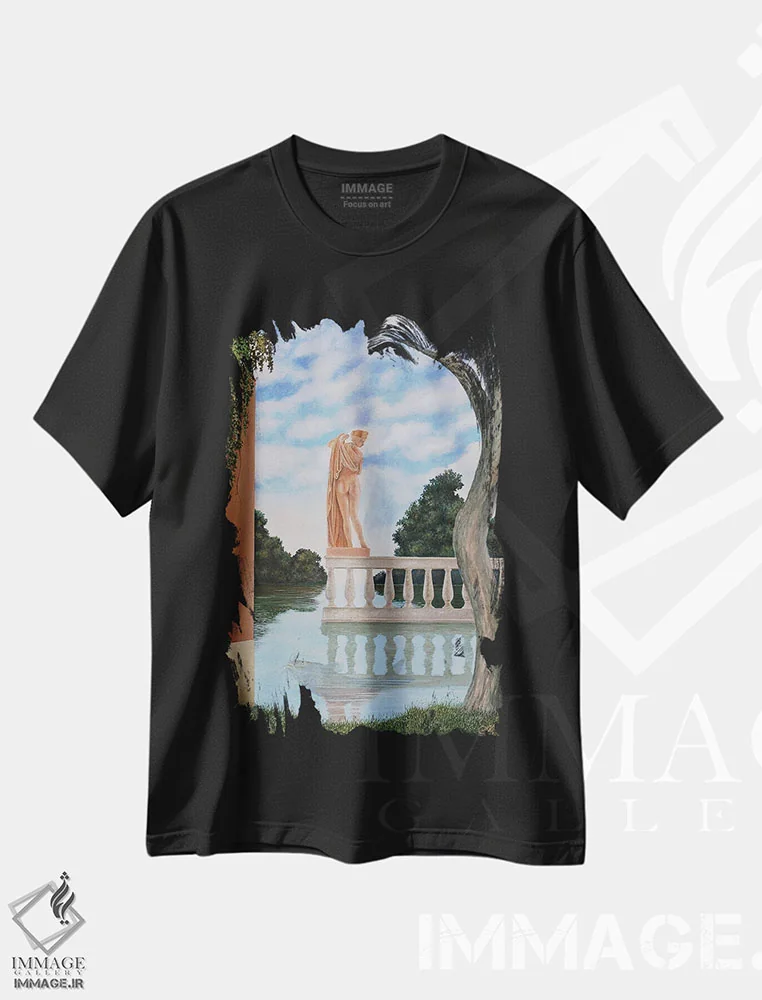 تیشرت مشکی طرح دار آفرودیت و گربه ماهی، هنر فاخر معاصر اثر چکو مارینیلو | immage.ir