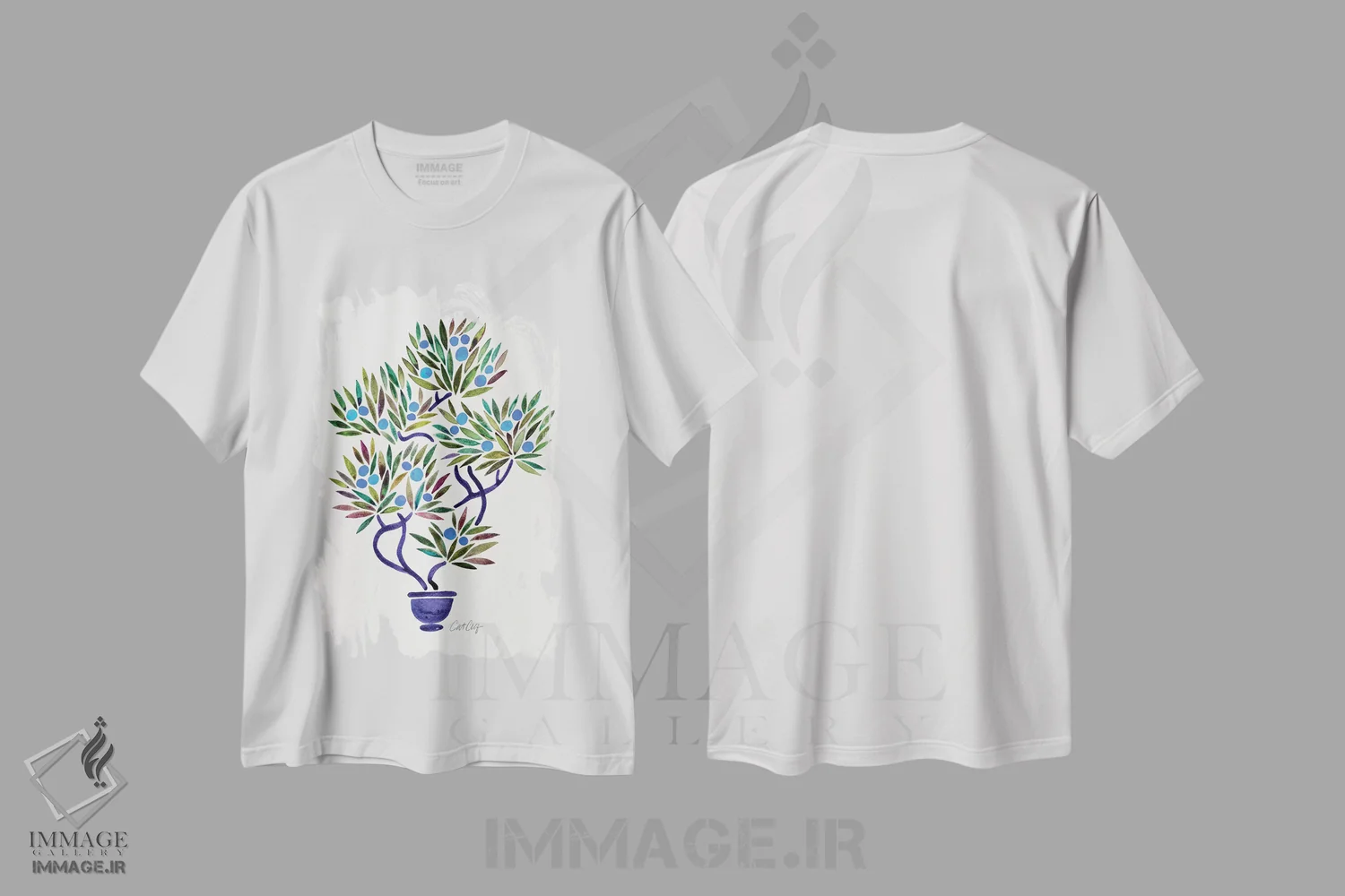 تیشرت سفید طرح دار بونسای آبی و نارنجی، دکور آسیایی اثر کت کوکیلت | immage.ir