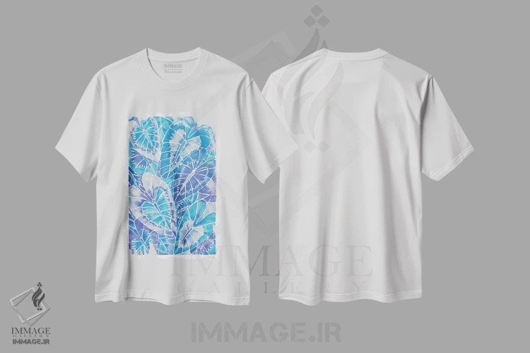 تیشرت سفید طرح دار شیزماتوجلوتیس کالیپتراتای آبی، دکور بوهمی اثر کت کوکیلت | immage.ir