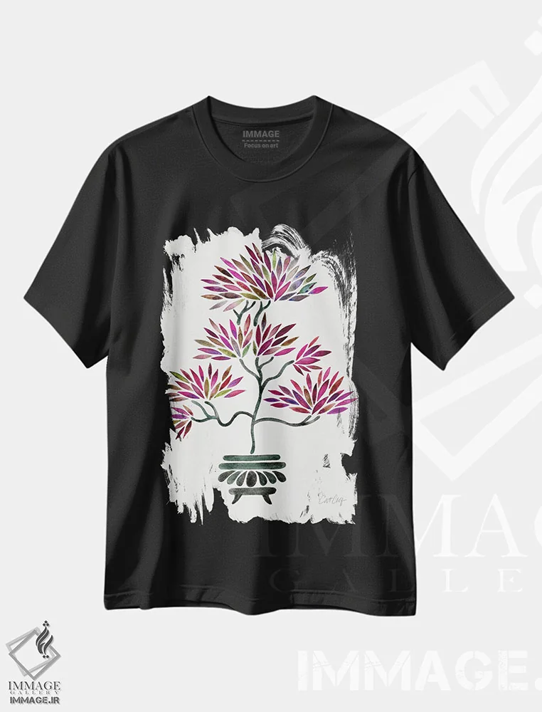 تیشرت مشکی طرح دار بونسای صورتی پررنگ، تزئینی اثر کت کوکیلت | immage.ir