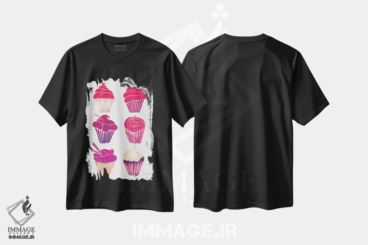 تیشرت مشکی طرح دار کاپ کیک های ارغوانی، تزئینی اثر کت کوکیلت | immage.ir
