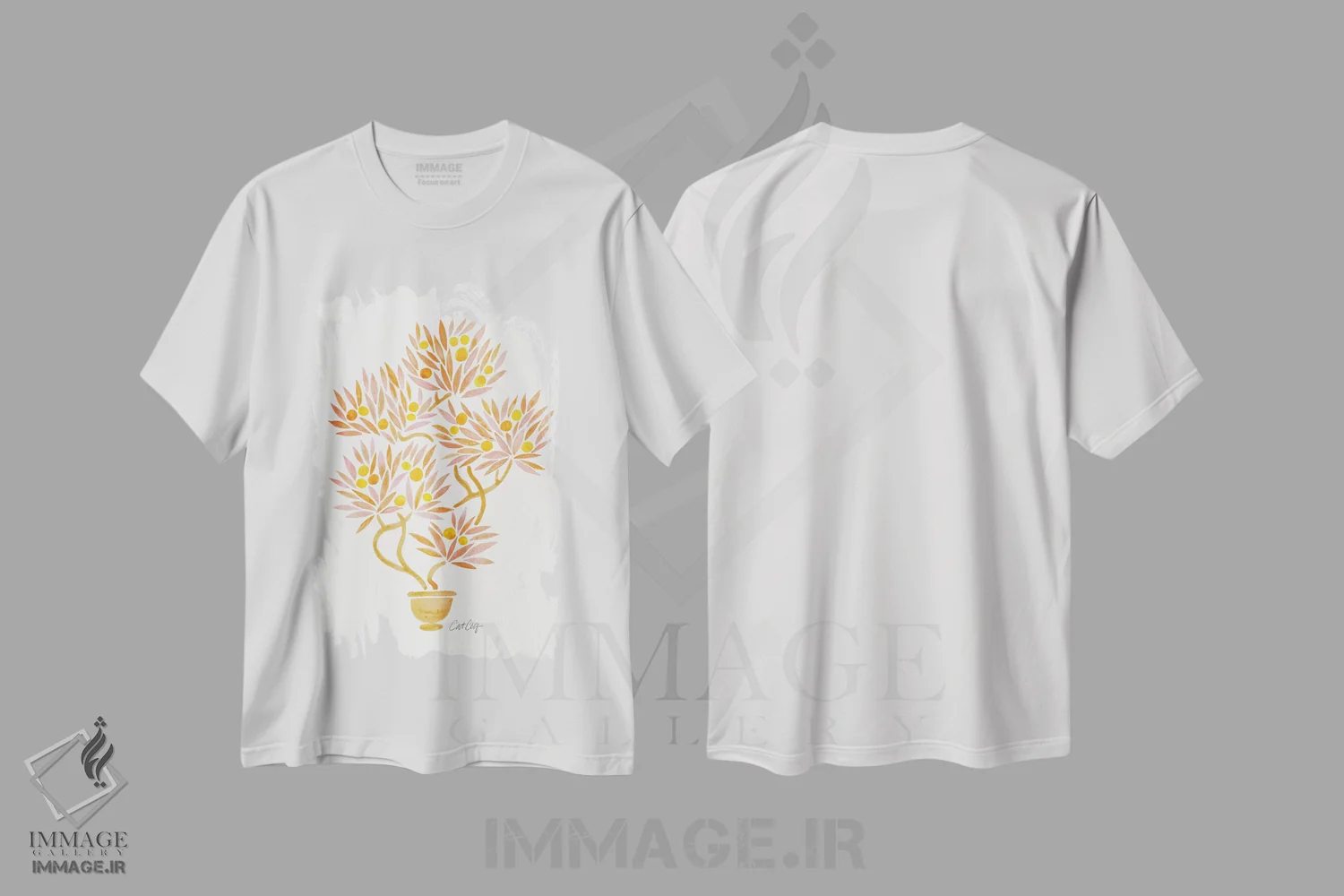 تیشرت سفید طرح دار بونسای هلویی و نارنجی، دکور آسیایی اثر کت کوکیلت | فروشگاه ایماژ