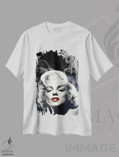 تیشرت سفید طرح دار مرلین لب سرخ در مه/دود، هنر دیجیتال اثر کریس کنسانی | فروشگاه ایماژ