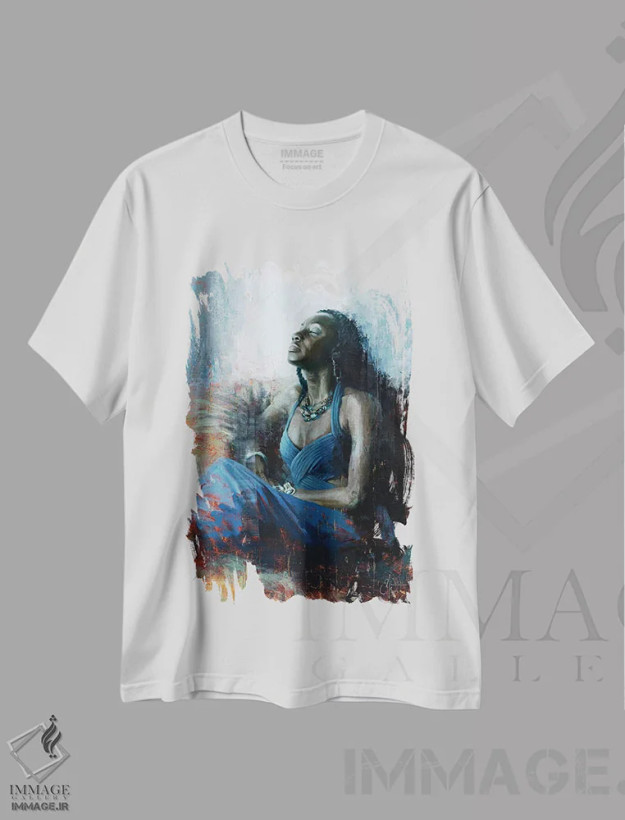 تیشرت سفید طرح دار آبی اشرافی، هنر فاخر معاصر اثر کریستوفر کلارک | فروشگاه ایماژ