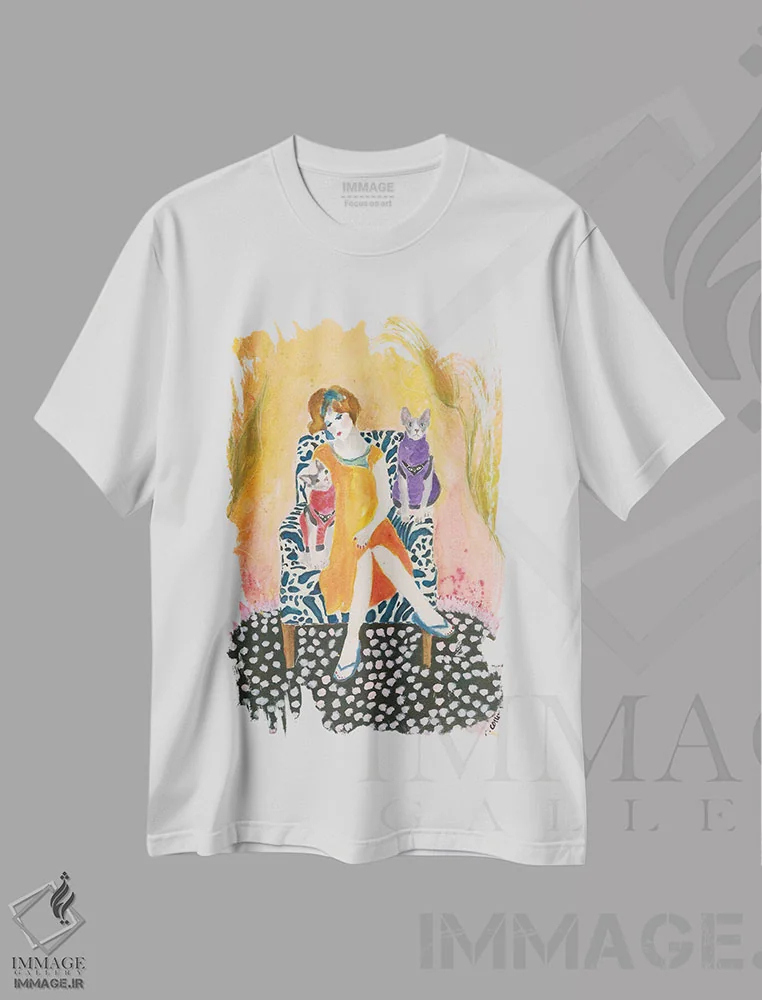 تیشرت سفید طرح دار بانوی اسفینکس، دکور معاصر اثر کانی کالم | immage.ir