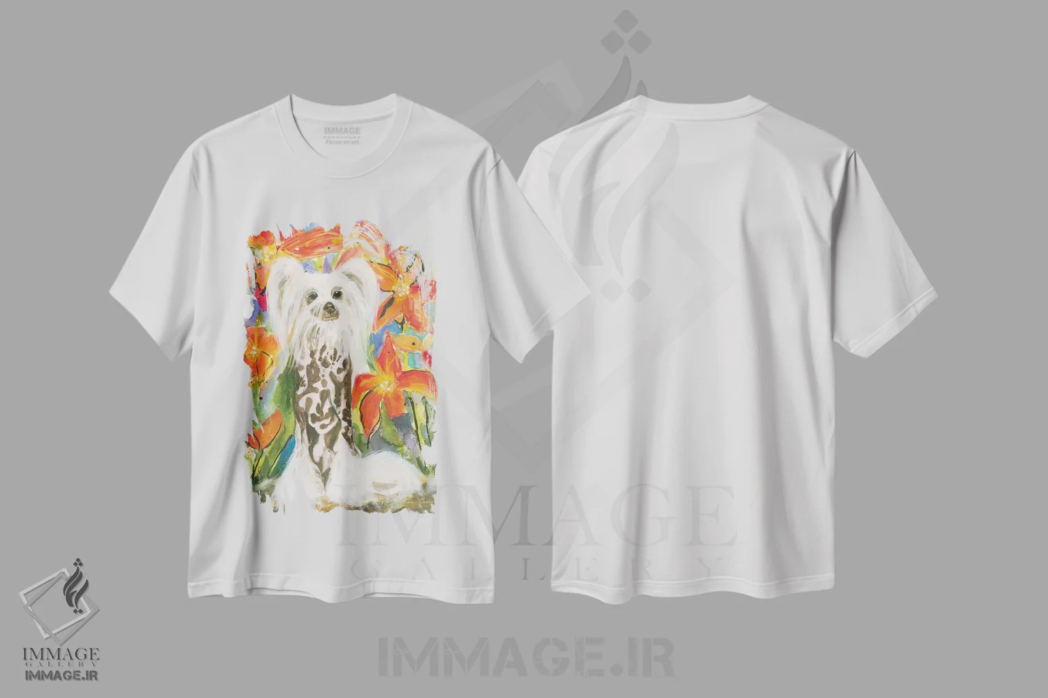 تیشرت سفید طرح دار زویی در میان لیلیوم ها، مدیوم اثر کانی کالم | immage.ir