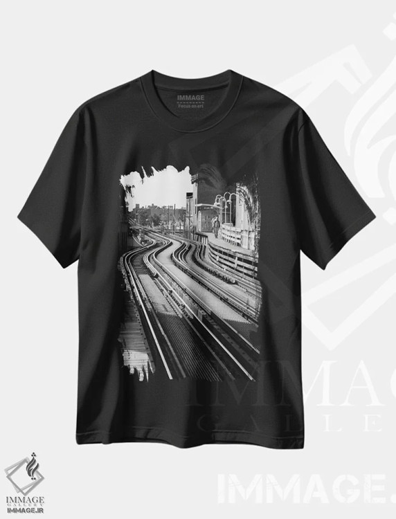 تیشرت مشکی طرح دار شیکاگو، هنر تزئینی سیاه و سفید اثر جی لاندو | immage.ir
