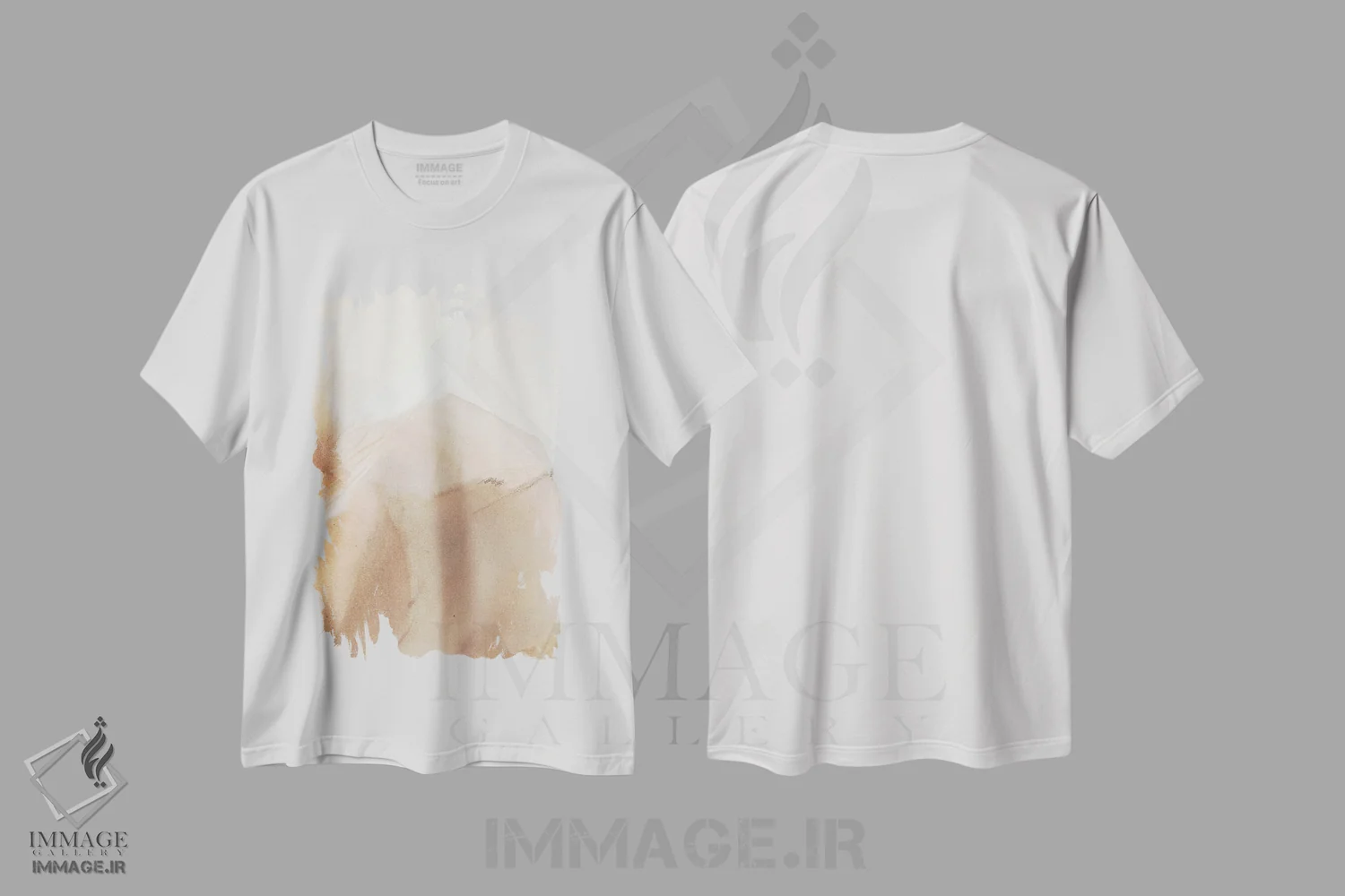 تیشرت سفید طرح دار ساعت طلایی ۴ اثر سیسی چونگ | immage.ir