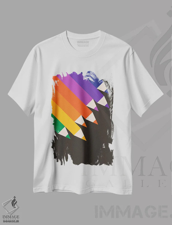 تیشرت سفید طرح دار مدادها بالا، هنر دیجیتال اثر دیزاینز سرکا ۷۸ | immage.ir