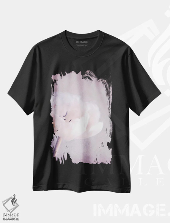 تیشرت مشکی طرح دار آوریل، تزئینی اثر کلودیا دروسرت | immage.ir