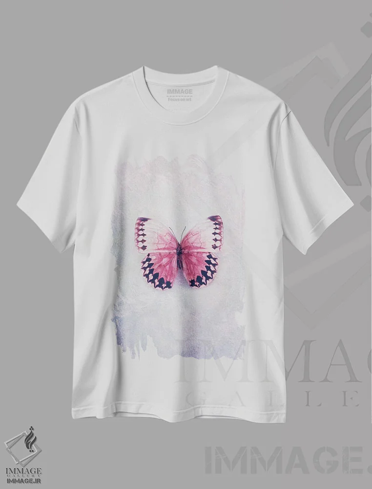 تیشرت سفید طرح دار آزادی، تزئینی اثر کلودیا دروسرت | immage.ir