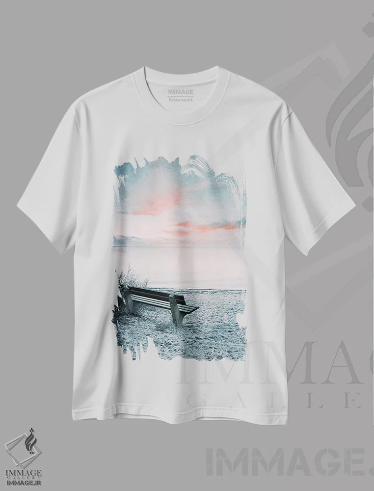 تیشرت سفید طرح دار تنها، هنر دیجیتال اثر کلودیا دروسرت | immage.ir