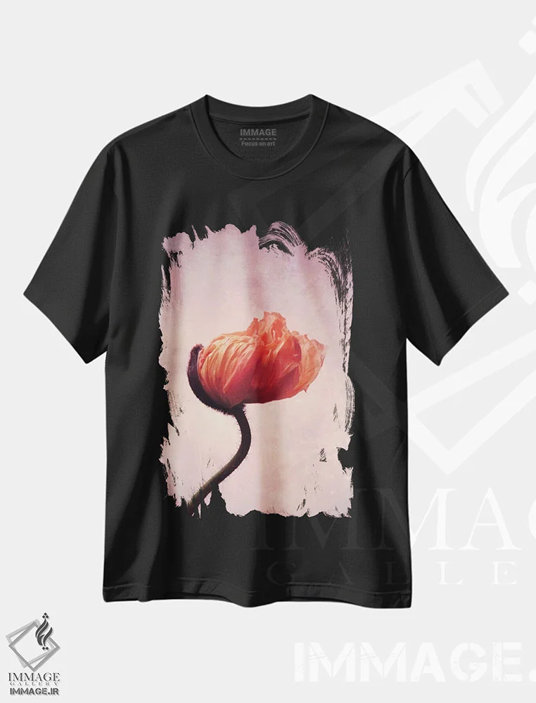 تیشرت مشکی طرح دار شعلهٔ شقایق II، مدیوم اثر کلودیا دروسرت | فروشگاه ایماژ