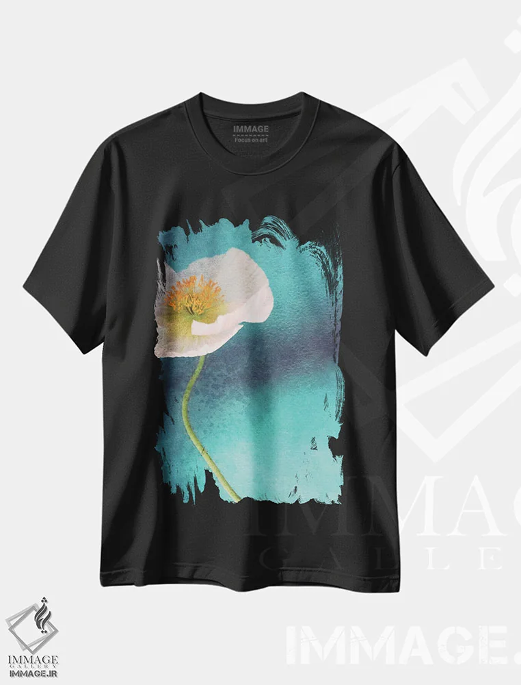 تیشرت مشکی طرح دار شقایق آبی، مدیوم اثر کلودیا دروسرت | immage.ir