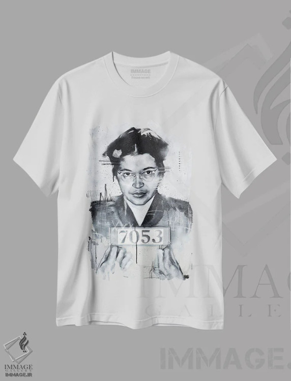 تیشرت سفید طرح دار رزا پارکس، هنر فاخر معاصر اثر کدی سن | immage.ir