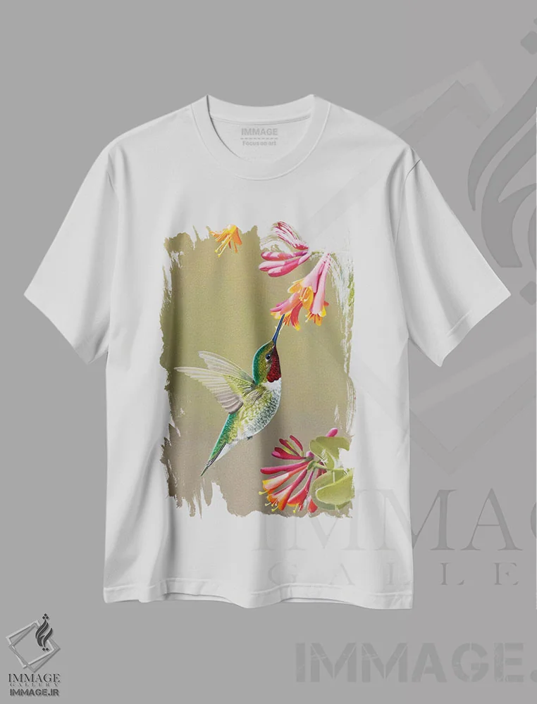 تیشرت سفید طرح دار برخورد نزدیک، هنر فاخر معاصر اثر کامی یِل انگل | immage.ir