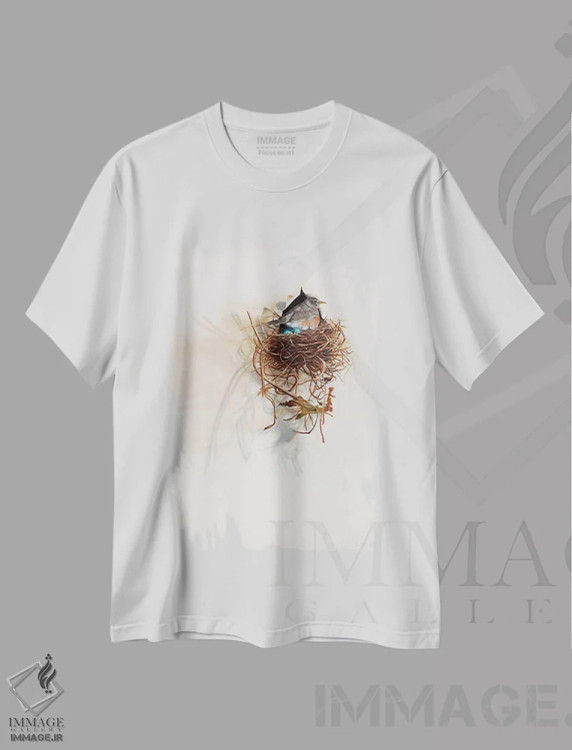 تیشرت سفید طرح دار اتاق زیرشیروانی شهری، هنر فاخر کلاسیک اثر کامی یِل انگل | فروشگاه ایماژ