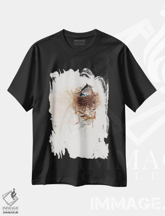 تیشرت مشکی طرح دار اتاق زیرشیروانی شهری، هنر فاخر کلاسیک اثر کامی یِل انگل | immage.ir