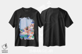 تیشرت مشکی طرح دار تعطیلات تابستانی سانتورینی، تزئینی اثر جیدا الاسار | فروشگاه ایماژ