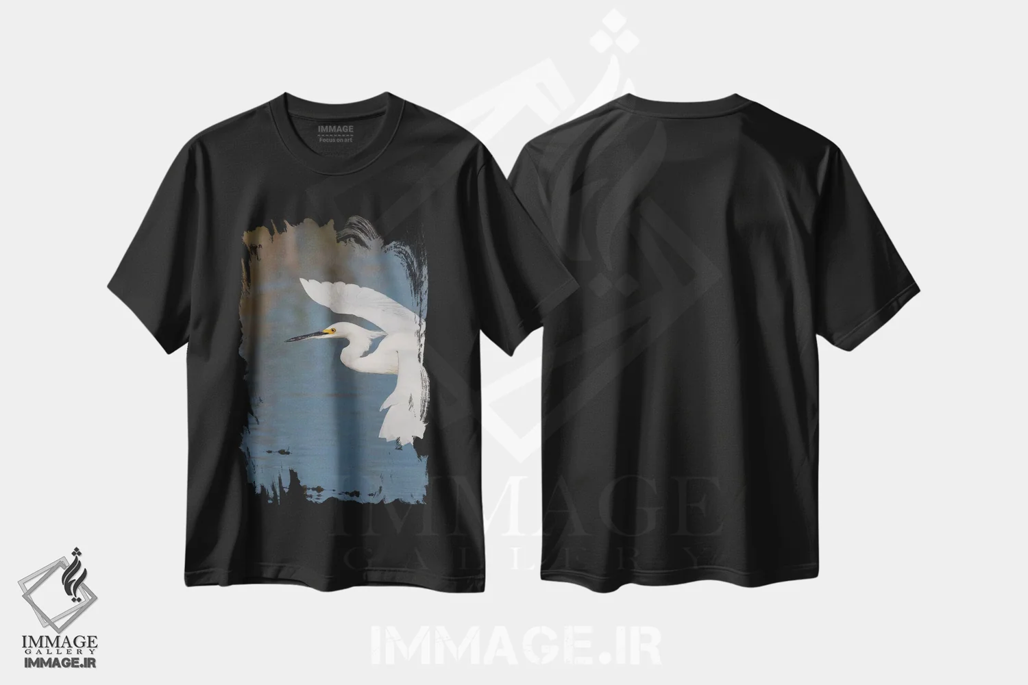 تیشرت مشکی طرح دار پرواز اگرت برفی، عکاسی ماکرو اثر کن آرچر | immage.ir