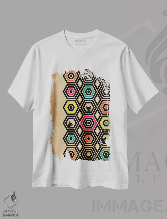 تیشرت سفید طرح دار گربه شش ضلعی، تزئینی اثر چایا شرادر | immage.ir