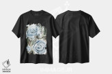 تیشرت مشکی طرح دار گل رز روستایی آبی ۱، تزئینی اثر مارسی چپمن | فروشگاه ایماژ