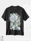 تیشرت مشکی طرح دار گل رز روستایی آبی ۲، تزئینی اثر مارسی چپمن | immage.ir