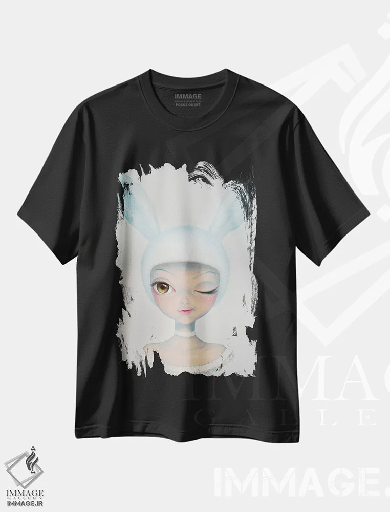 تیشرت مشکی طرح دار "خرگوش اسرارآمیز"، هنر فاخر معاصر اثر چن هونگژو | فروشگاه ایماژ