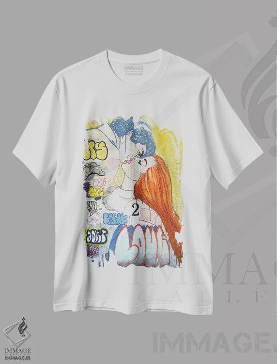 تیشرت سفید طرح دار "آنها یکدیگر را بوسیدند"، هنر فاخر معاصر اثر سیسرو اسپین | immage.ir