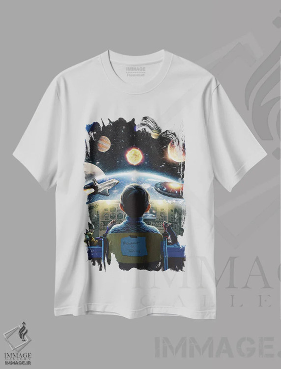 تیشرت سفید طرح دار فضانورد در حال آموزش، هنر دیجیتال اثر آدام کازینز | فروشگاه ایماژ