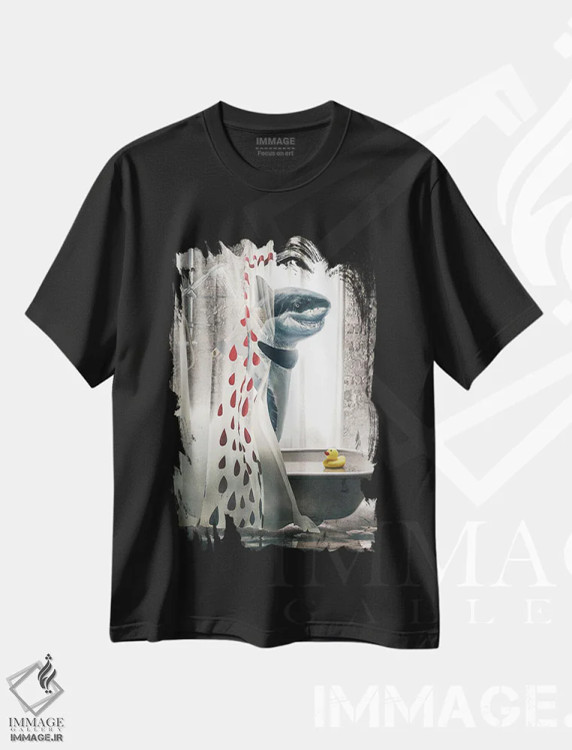 تیشرت مشکی طرح دار کوسه در حمام، هنر دیجیتال اثر آدام کازینز | فروشگاه ایماژ