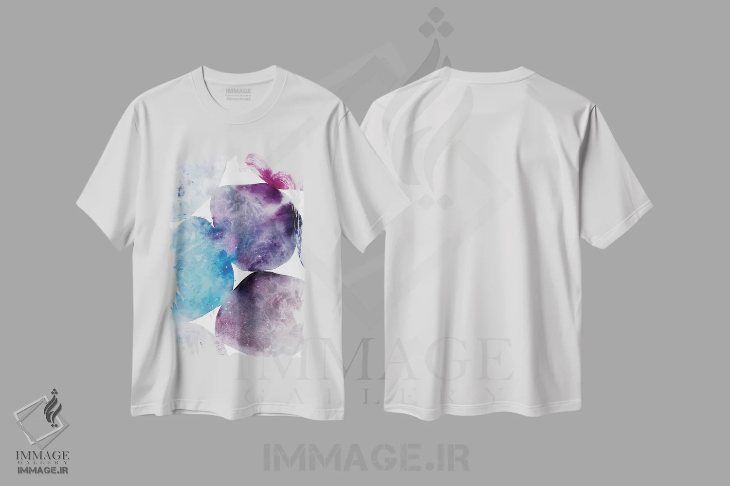 تیشرت سفید طرح دار سنگ ریزه های زیر آب، آبستره اثر کریتیو اینگرید | فروشگاه ایماژ