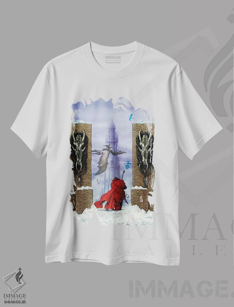 تیشرت سفید طرح دار سرزمین اژدهای مَز، مدیوم اثر سیروئلو | فروشگاه ایماژ