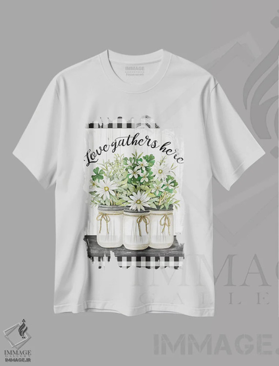تیشرت سفید طرح دار عشق اینجا جمع می شود، تزئینی اثر سیندی جیکوبز | immage.ir